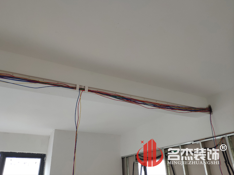 ����װ����ƹ�˾